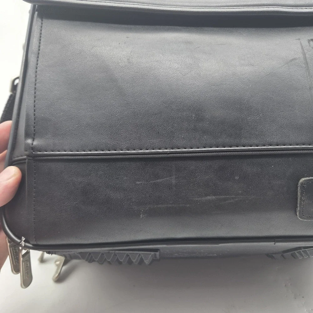 Targus Large Computer Bag Carrying Case Briefcase Laptop Notebook Leather